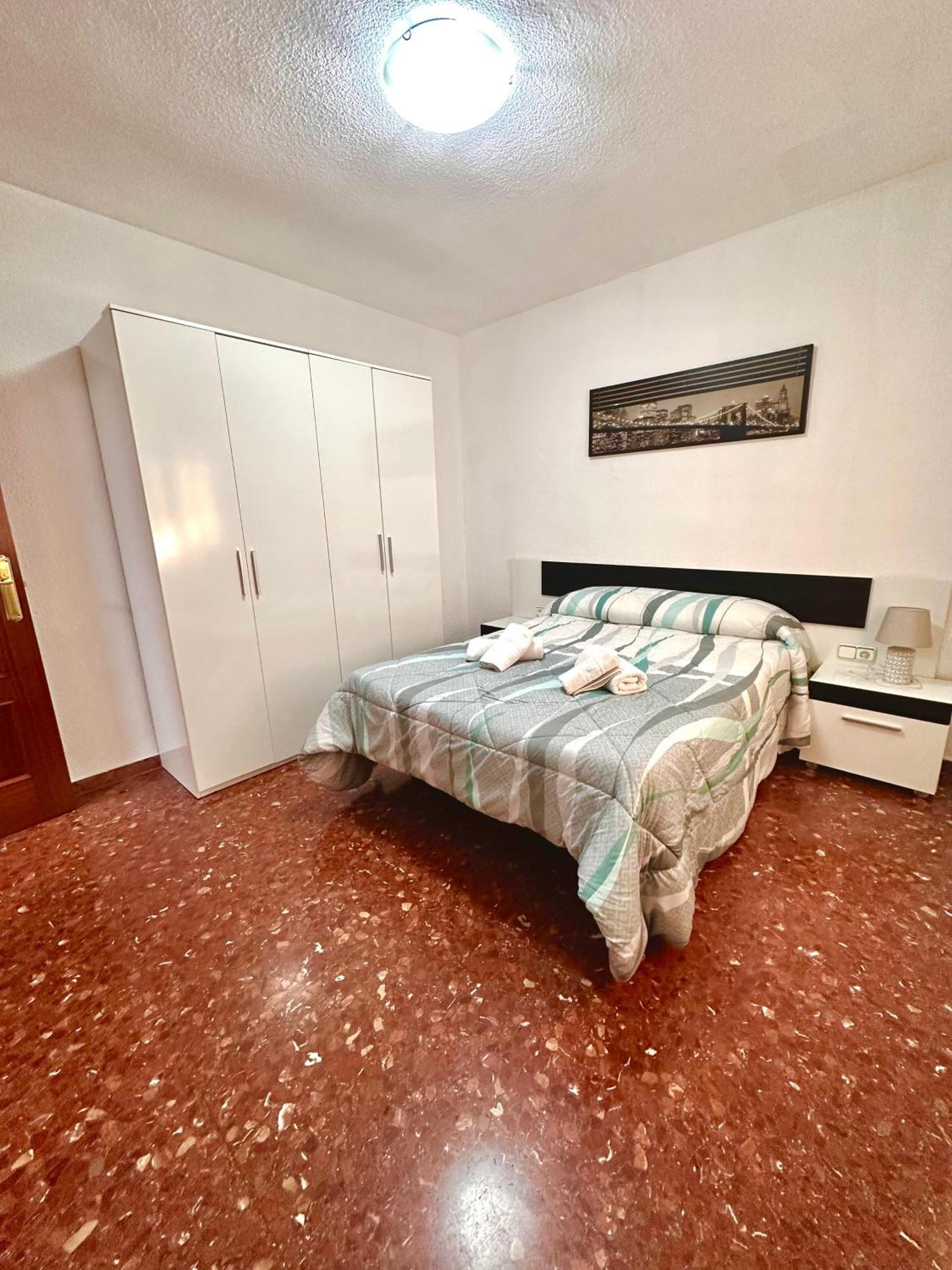 Piso Granada 3 Dormitorios Y Parking Privado Luaran gambar