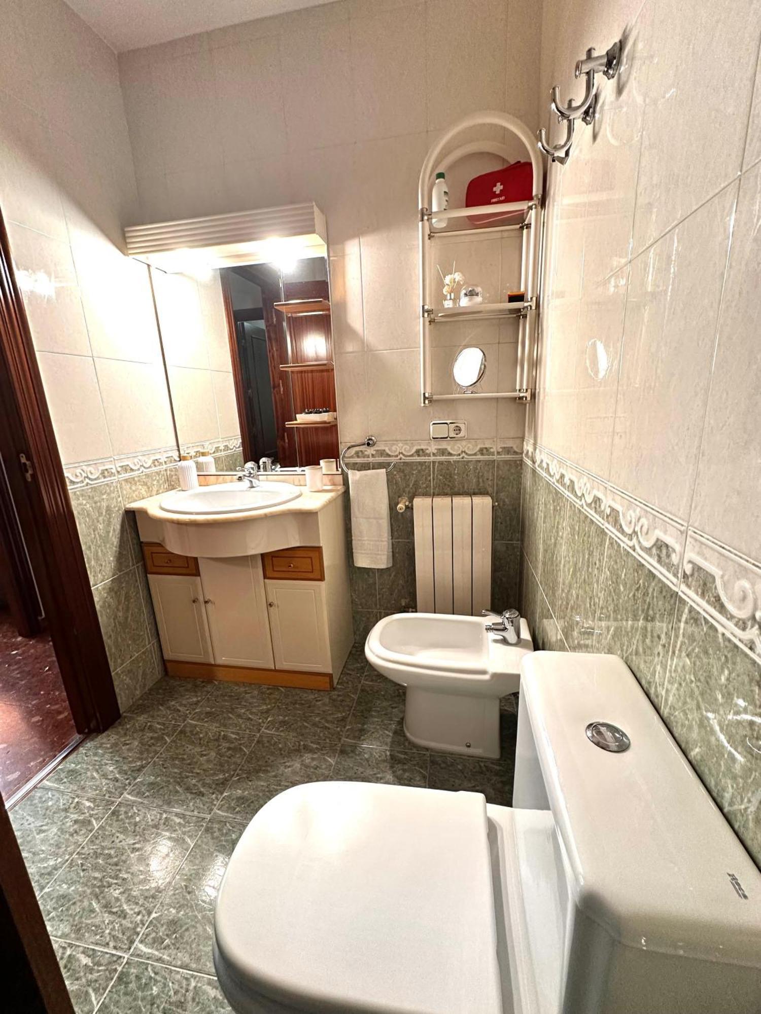 Piso Granada 3 Dormitorios Y Parking Privado Luaran gambar
